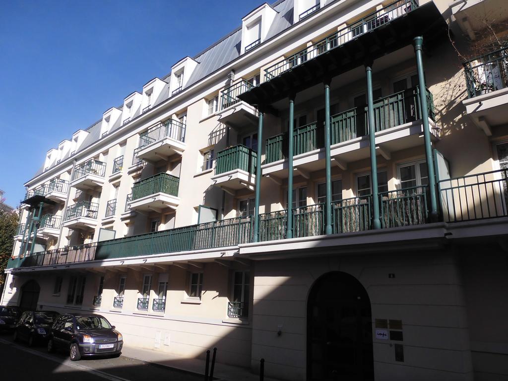 Briget Apartment Шеси Екстериор снимка